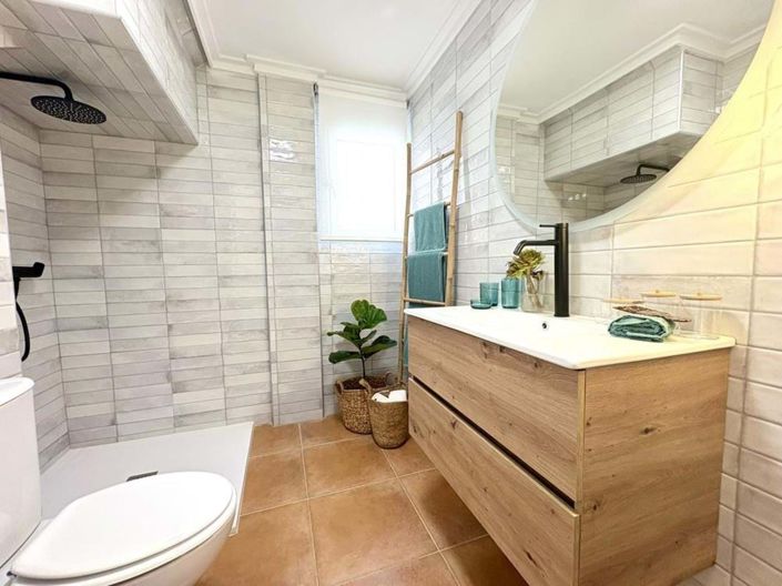 Image No.36-3 Bed Apartment for sale