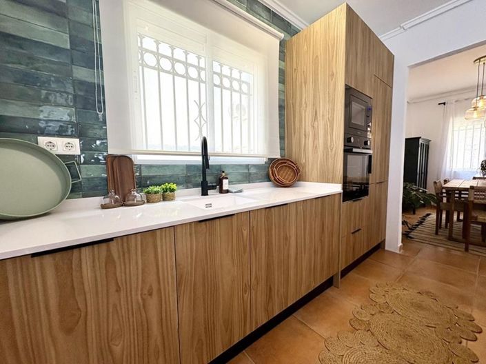 Image No.37-3 Bed Apartment for sale