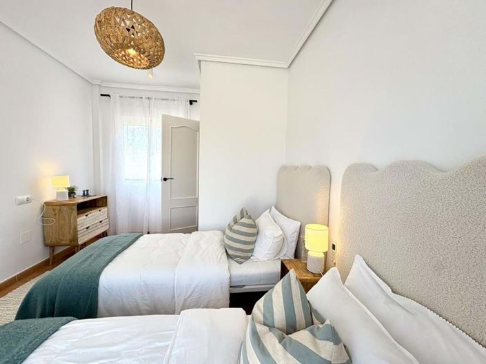 Image No.43-3 Bed Apartment for sale