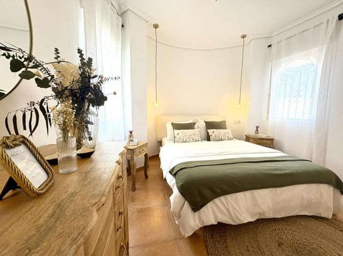 Image No.49-3 Bed Apartment for sale