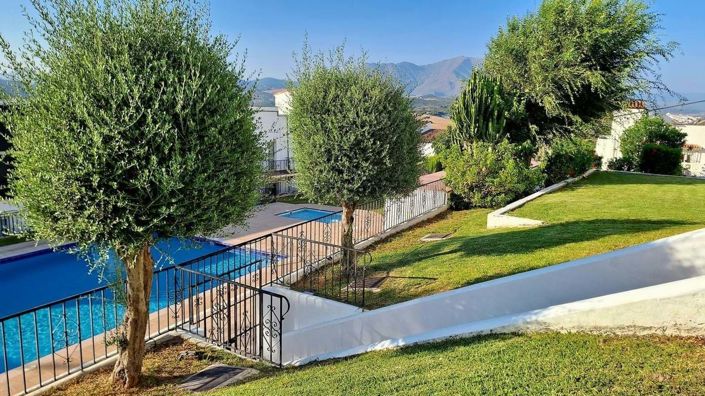 Image No.23-3 Bed Townhouse for sale