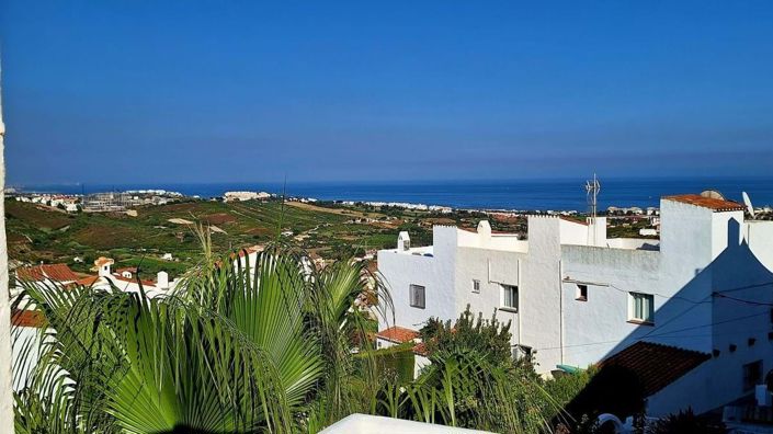 Image No.24-3 Bed Townhouse for sale