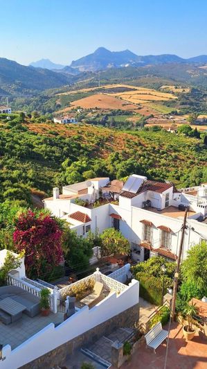 Image No.26-3 Bed Townhouse for sale