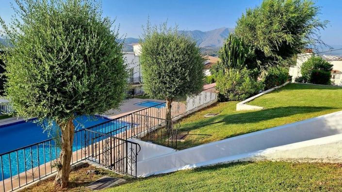 Image No.31-3 Bed Townhouse for sale