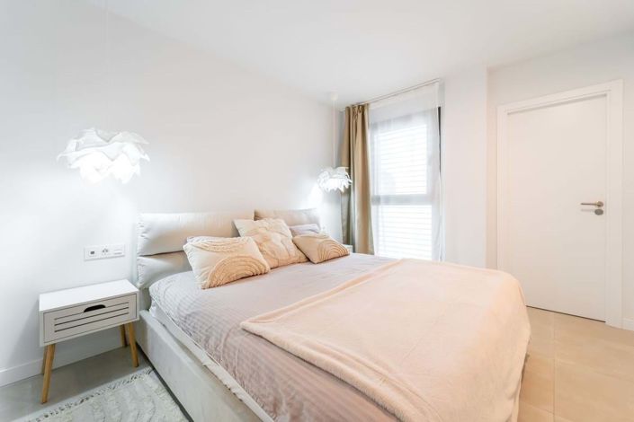 Image No.16-2 Bed Apartment for sale