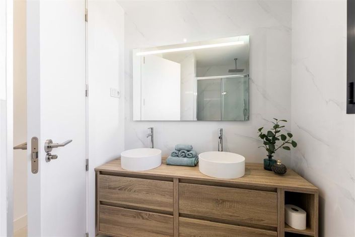 Image No.17-3 Bed Apartment for sale