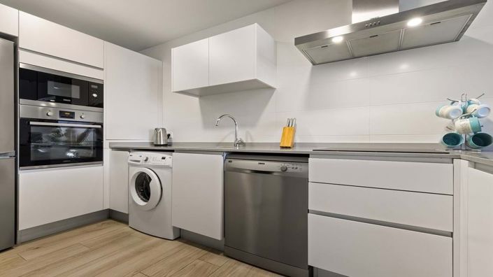 Image No.8-2 Bed Apartment for sale