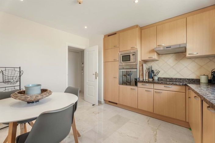 Image No.17-3 Bed Apartment for sale