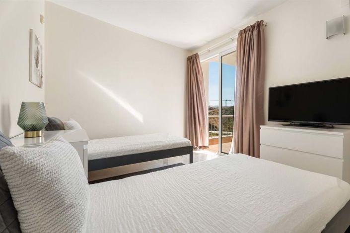 Image No.32-3 Bed Apartment for sale