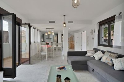 1447-642918-78d1f4f8b6655591b02d22fabb36a692d