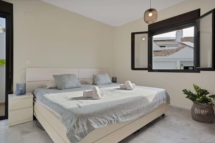 Image No.20-3 Bed Villa for sale