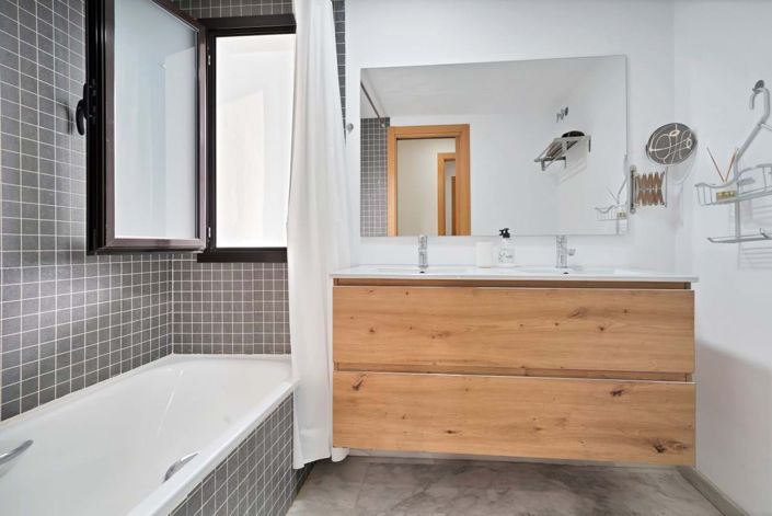 Image No.24-3 Bed Villa for sale