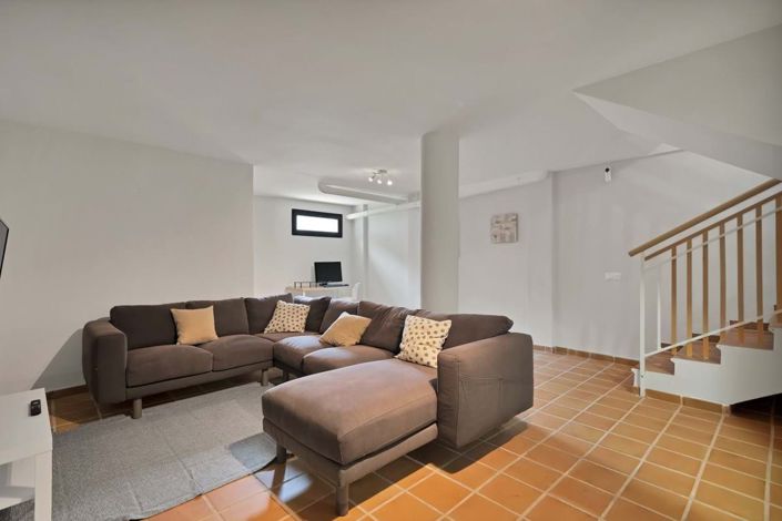 Image No.37-3 Bed Villa for sale