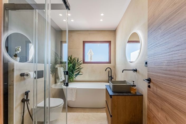 Image No.27-3 Bed Townhouse for sale