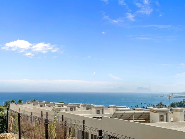 Image No.37-4 Bed Townhouse for sale