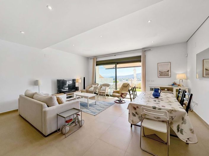 Image No.5-4 Bed Townhouse for sale