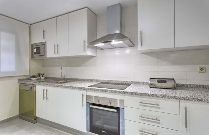 Image No.32-2 Bed Apartment for sale