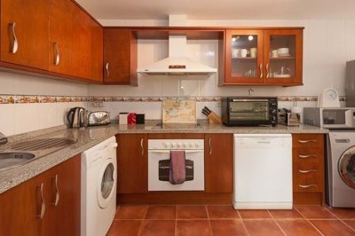 1447-642502-78d1f4f8b6655591b02d22fabb36a692d