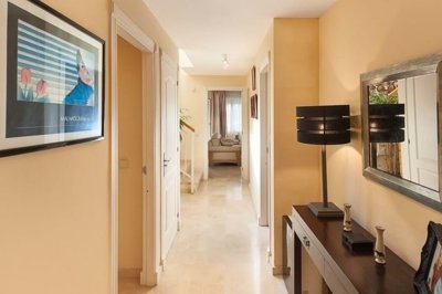 1447-642502-78d1f4f8b6655591b02d22fabb36a692d