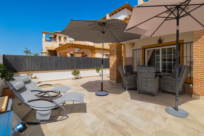 Image No.1-3 Bed Villa for sale