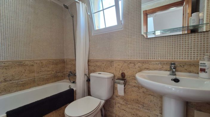 Image No.23-3 Bed Villa for sale