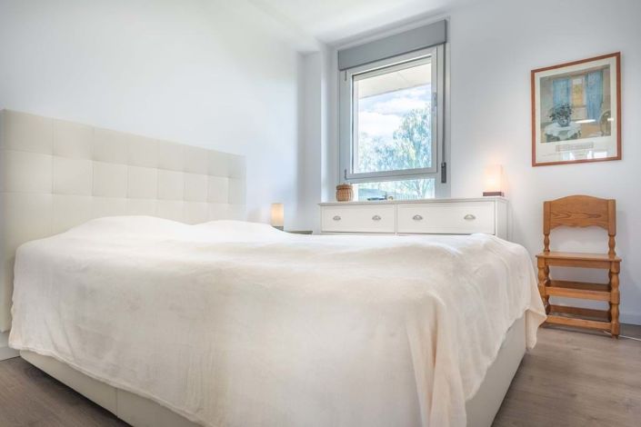 Image No.10-2 Bed Apartment for sale