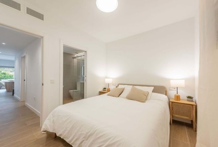 Image No.20-2 Bed Apartment for sale