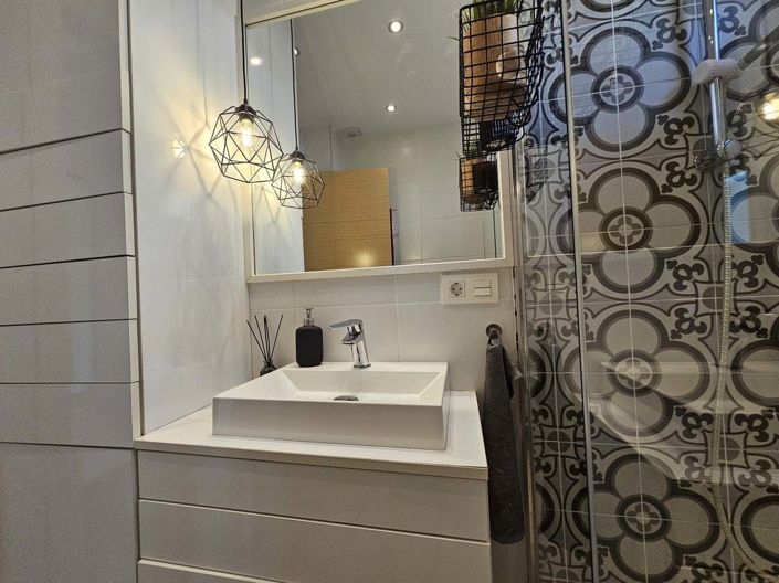 Image No.20-3 Bed Villa for sale