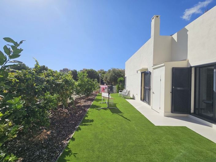 Image No.30-3 Bed Villa for sale