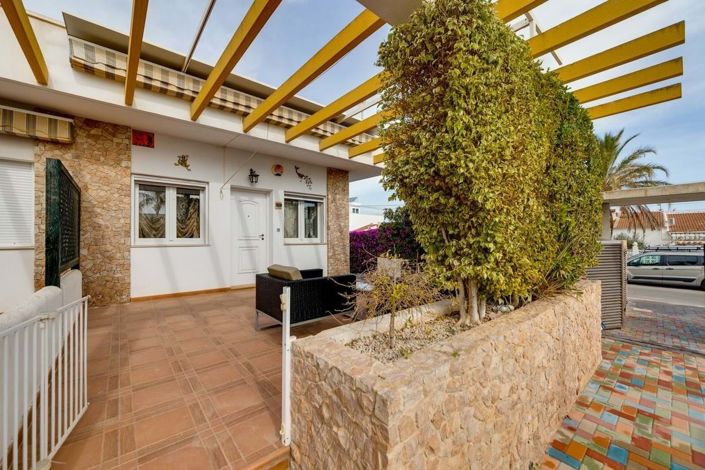 Image No.41-2 Bed Bungalow for sale