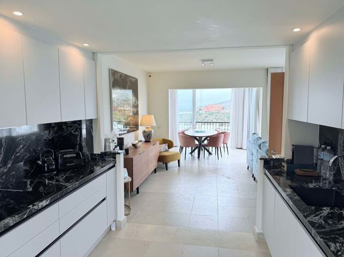 Image No.14-4 Bed Townhouse for sale