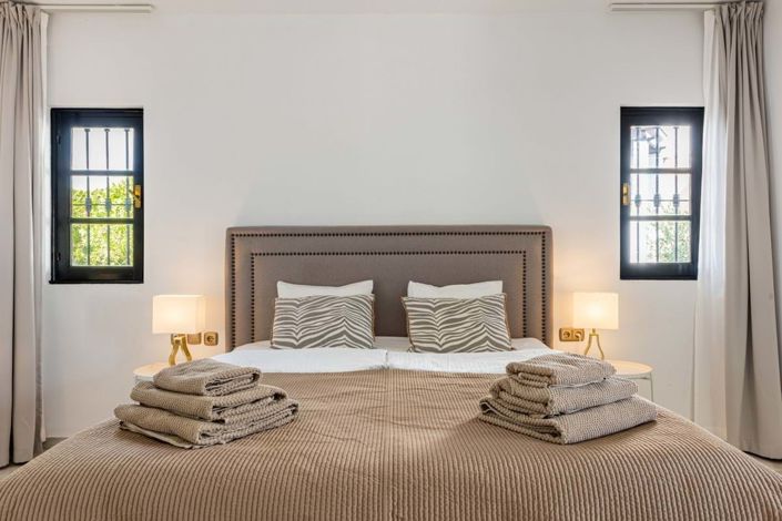 Image No.9-3 Bed Property for sale