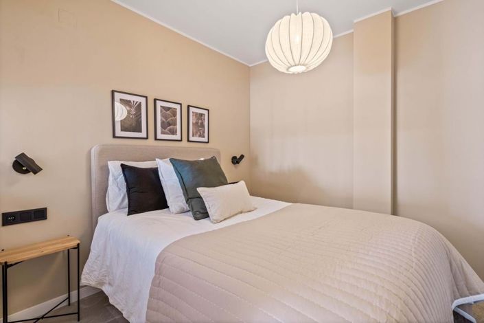 Image No.20-4 Bed Apartment for sale