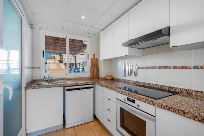 Image No.11-2 Bed Semi-Detached for sale