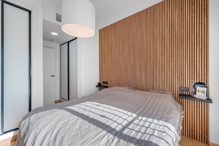 Image No.13-2 Bed Semi-Detached for sale