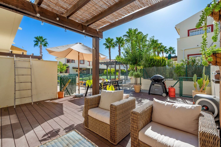 Image No.26-2 Bed Semi-Detached for sale