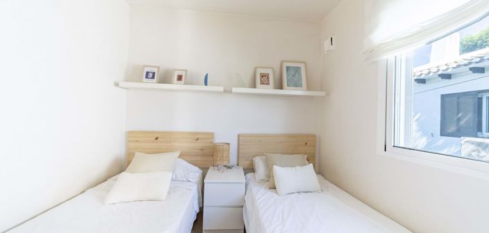 Image No.16-4 Bed Semi-Detached for sale