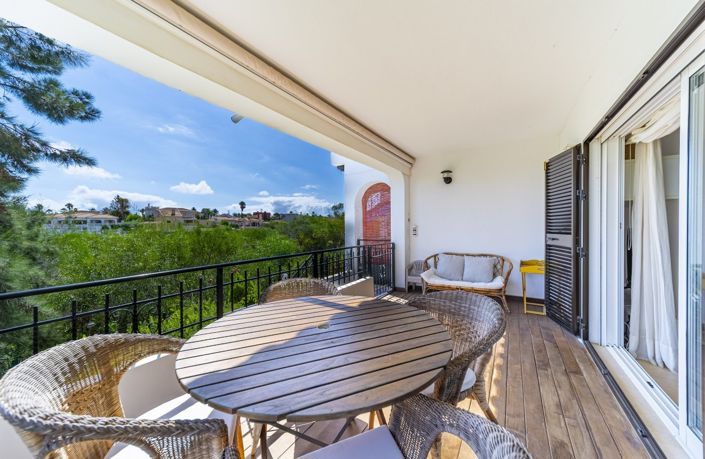 Image No.27-4 Bed Semi-Detached for sale