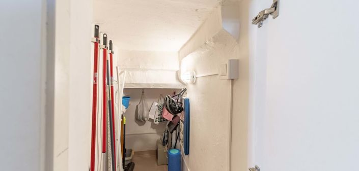 Image No.34-4 Bed Semi-Detached for sale