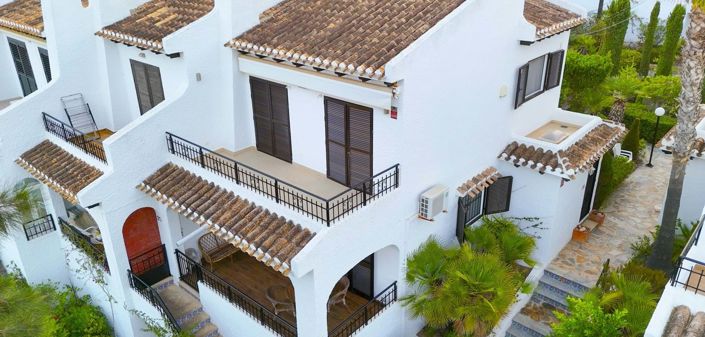 Image No.35-4 Bed Semi-Detached for sale