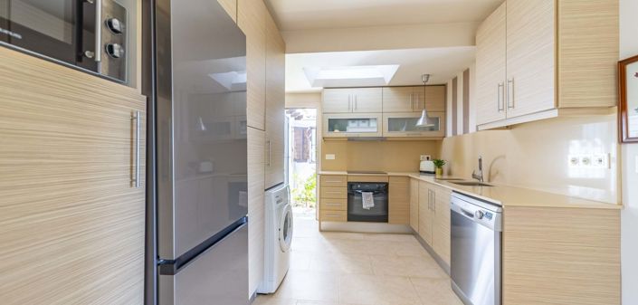 Image No.7-4 Bed Semi-Detached for sale