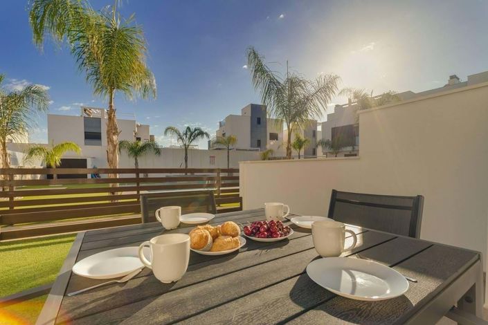 Image No.1-3 Bed Apartment for sale