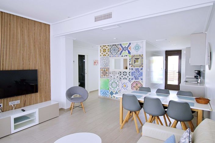 Image No.8-3 Bed Apartment for sale