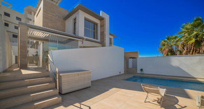 4 Bed Villa for sale