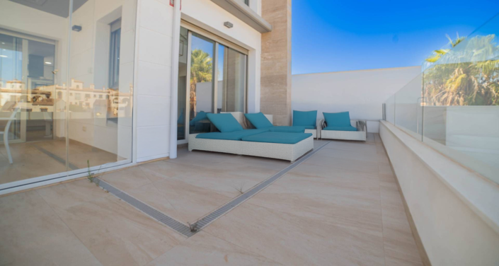 Image No.3-4 Bed Villa for sale