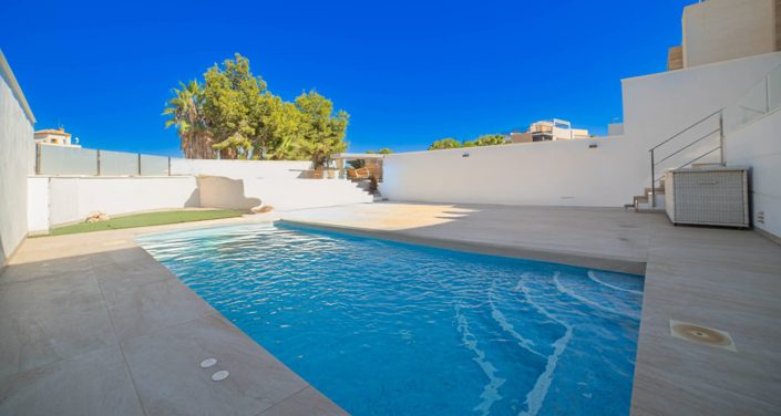 Image No.34-4 Bed Villa for sale