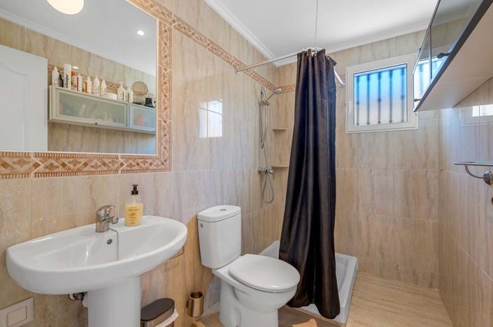 Image No.18-3 Bed Penthouse for sale