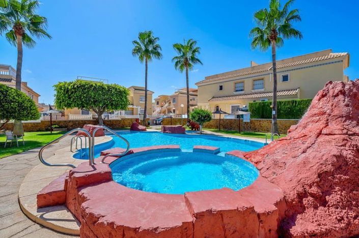 Image No.30-3 Bed Penthouse for sale