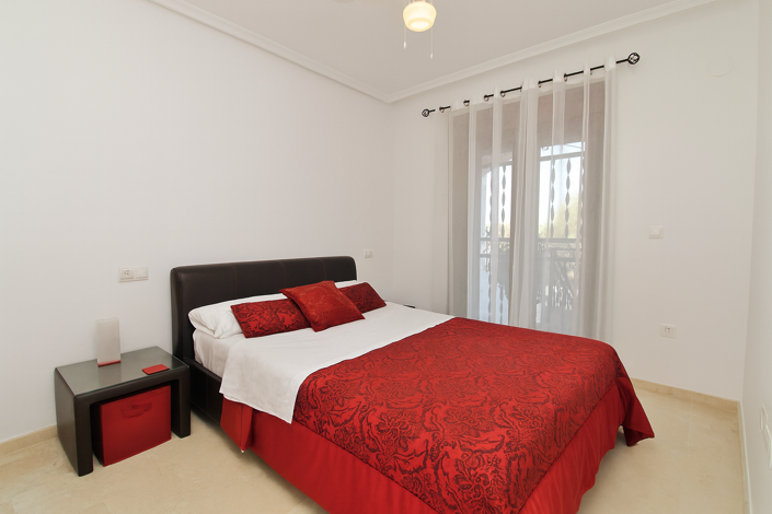 Image No.17-3 Bed Semi-Detached for sale