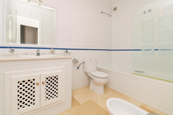 Image No.21-3 Bed Semi-Detached for sale